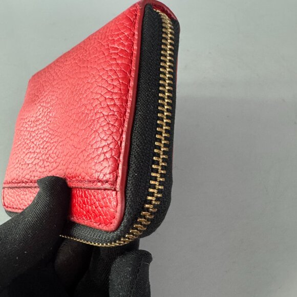 Marc Jacobs LEATHER ZIP AROUND WALLET IN TRUE RED - Picture 13 of 15